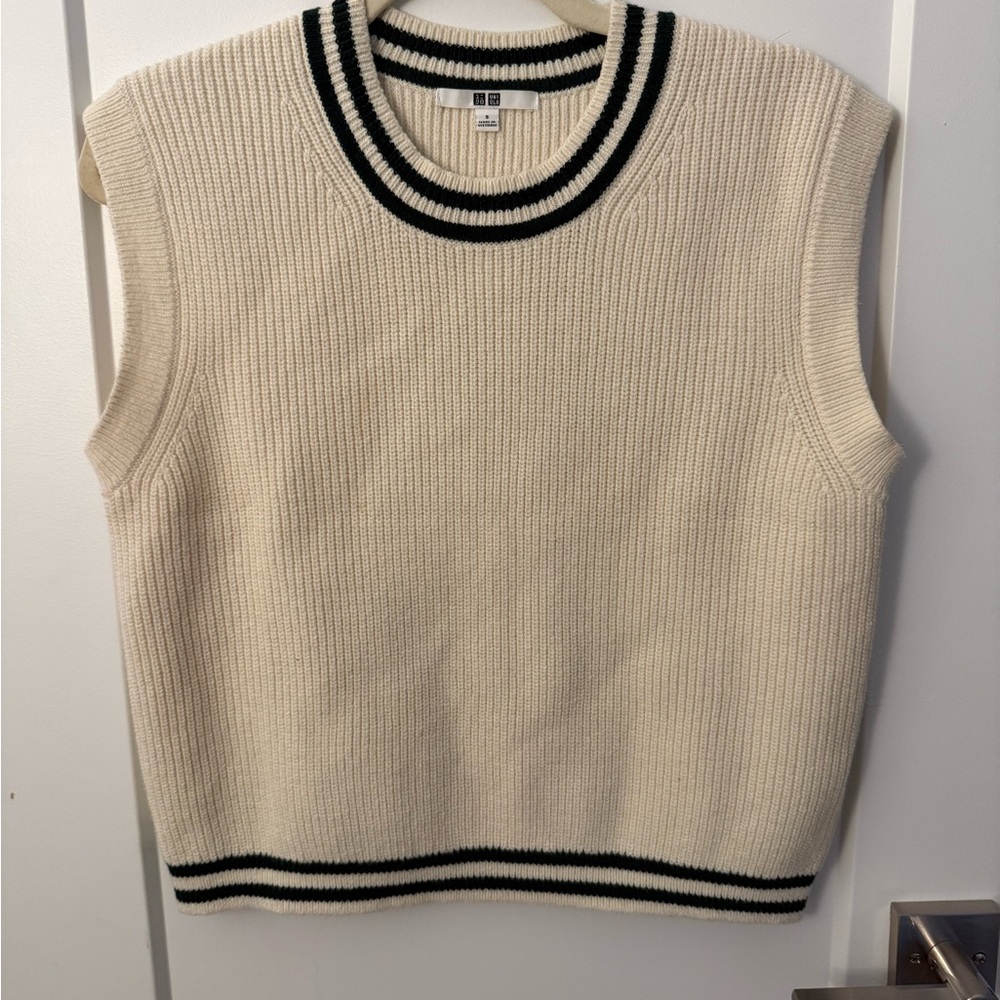 Uniqlo Cream Sweater Vest with Hunter Green Trim